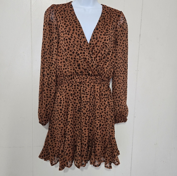 NWT Francesca's Brown and Black Leopard Print Long Sleeve Dress- Size M - Picture 1 of 9
